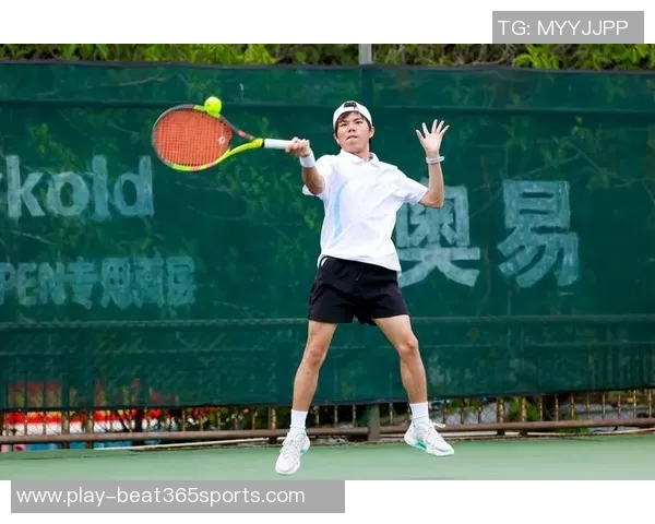 探寻重庆网球队的个人能力与训练秘笈揭示网球巨献的背后故事